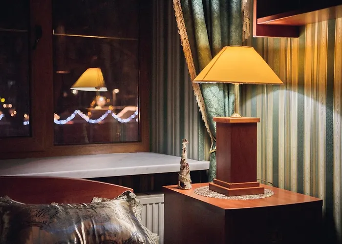 з виглядом на оперний театр Leópolis